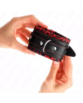 KINK Pelzgefütterte Handgelenkfesseln Rot/Schwarz - 17-29 cm