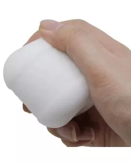 Pretty Love Crystle - Masturbator in Weiß