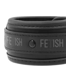 FETISH SUBMISSIVE - Offene Beine Position mit Neopren-Handschellen