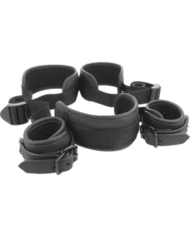 Fetish Submissive - Meisterposition mit 4 Neopren-Handschellen